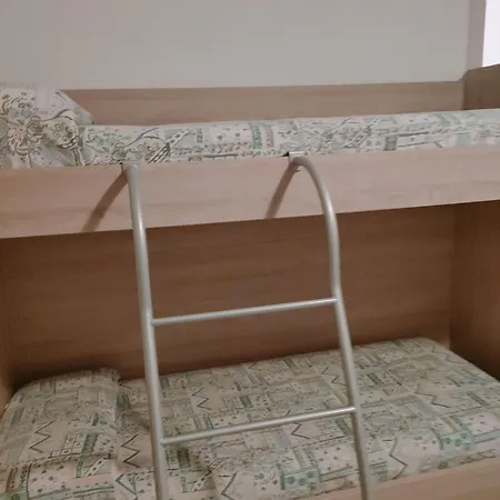 Cozy Flat With Shared Garden * Бибионе